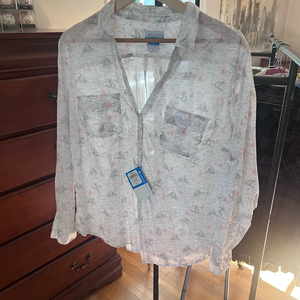 Columbia White Shirt with Pink and Gray Sailboat Design